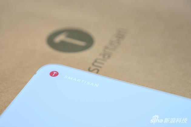 这个小Logo是个呼吸灯
