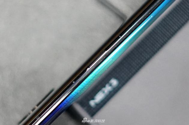 vivo NEX 3隐藏式按键代替了实体按键