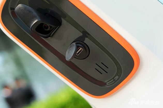 USB A接口可以给智能手机充电