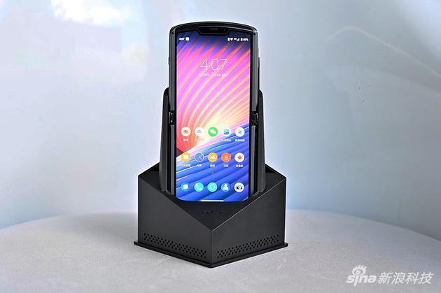 motorola razr 5G终于在中国上市