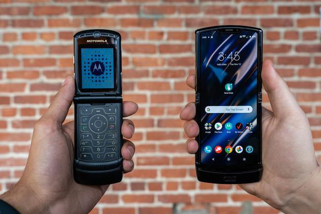 老Razr(左)和新Razr(右)