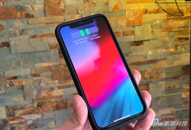 iPhone XS的智能电池壳同样适用于iPhone X