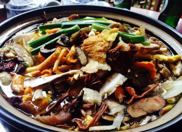重口味的饮食会对味蕾产生的刺激(图片来源:图虫创意免费版)