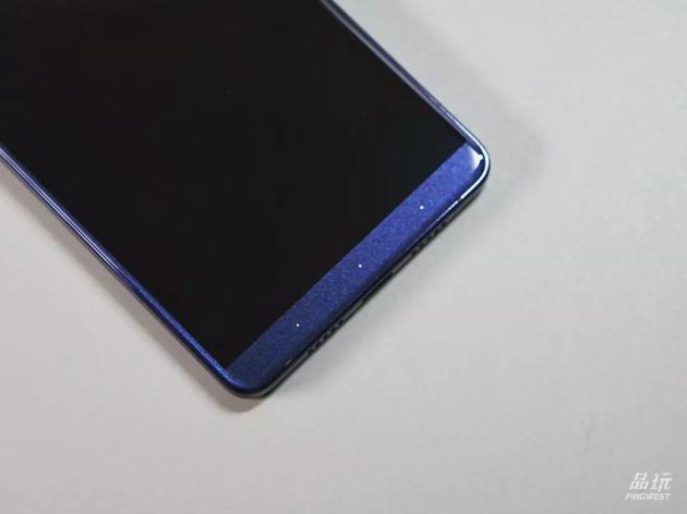 坚果Pro 2S又恢复了实体触控键,在设置里也可以选择全面屏手势操作