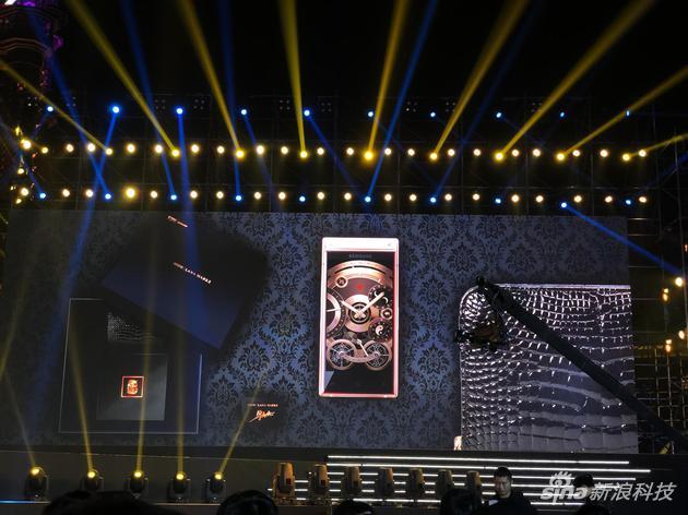 三星W2019发布:奢华之外还有首款侧面指纹