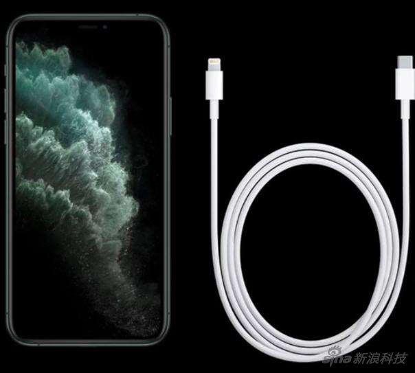 目前iPhone快充线一边符合标准,一边是自己标准
