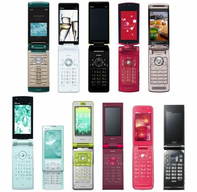 ▲ 在翻盖机最鼎盛的时代,日本运营商每年会推出约 20-30 款新机型。图片来自:Gigazine