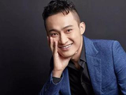 孙宇晨巴菲特的餐桌上，全是“韭菜”