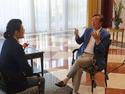 任正非:再穷不能穷教师 让最优秀的人培养更优秀的人