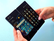 折叠手机引柔宇小米互怼 业内：每种折法都还待攻克