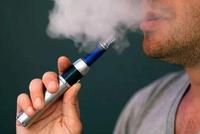风暴眼中的电子烟：资本涌动 良莠不齐 监管趋严
