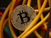 苹果，你对区块链应用的审查边界在哪？