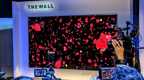 三星146英寸模块化电视