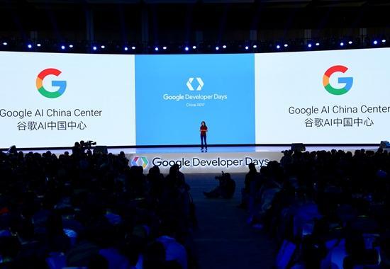 AI中国中心建立后,李飞飞也定了一个“小目标”。