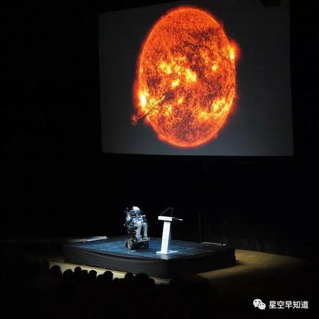 2015年,发表公开演讲的霍金教授