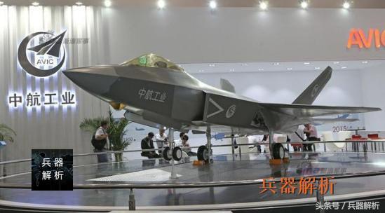 (中国面向海外推出的五代战机FC-31)