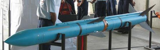 ■AAM-4中程空空导弹,最大射程100公里