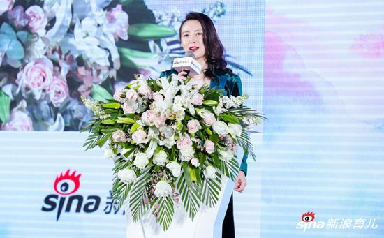 新浪文教中心总监梁莹
