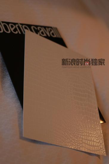 RobertoCavalli邀请函