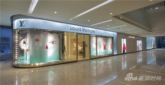 路易威登成都IFS专卖店外部