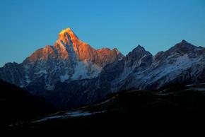 四姑娘山