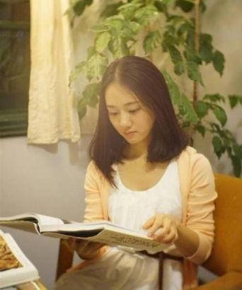 厦门初中英语老师的萝莉风美女照