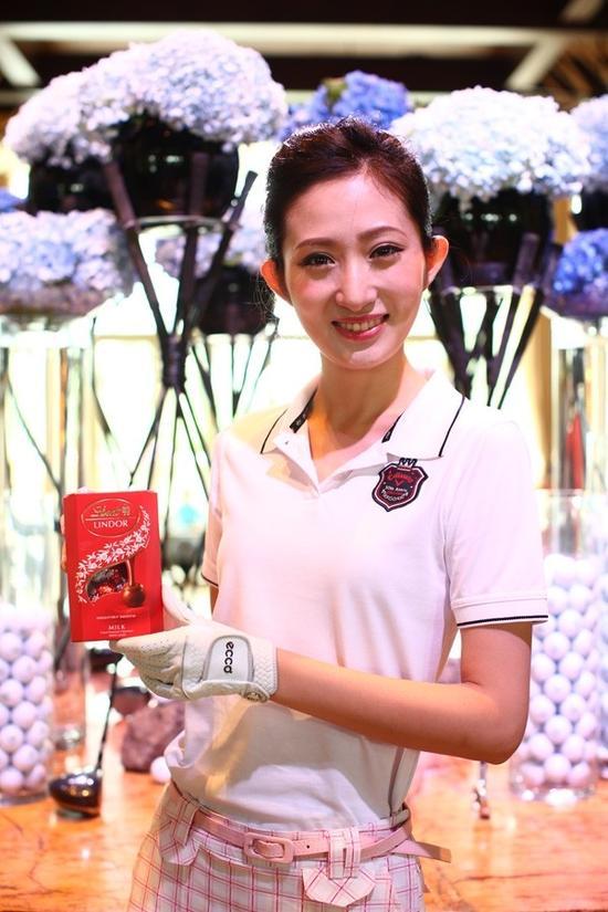 一起来感受上午休闲时光中的3½分钟奢宠时刻!