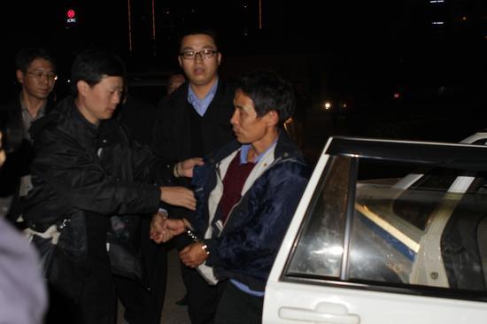 犯罪嫌疑人被抓现场