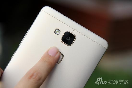 Mate 7也是按压式指纹识别