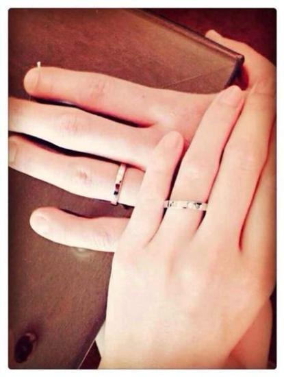 杨幂&刘恺威佩戴宝格丽Marry Me婚戒
