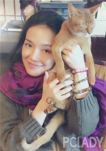 舒淇抱猫私照