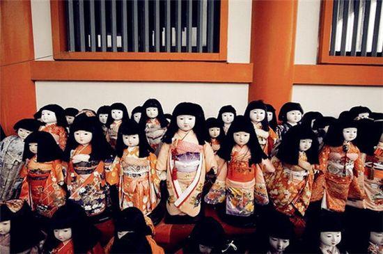 日本神社传统娃娃
