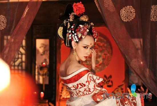 看看这小眼神,娇媚动人,惹人怜爱