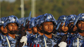 缅甸大阅兵士兵配97步枪