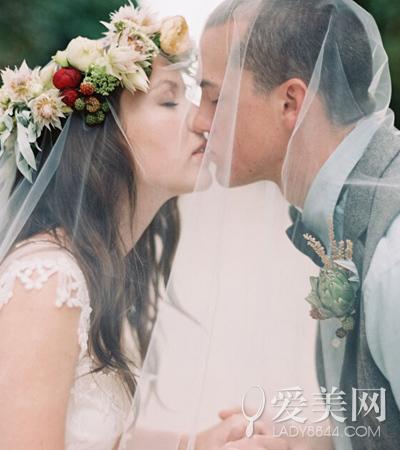 是否已经融入彼此的亲友圈