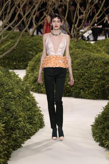 women_Dior_HC_SS2013_Look_22