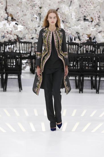 women_HC_AH_14-15_38