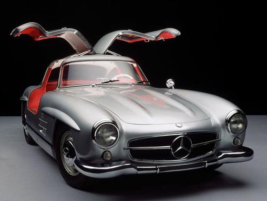 梅赛德斯–奔驰300SL和SLS AMG
