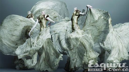 Alexander McQueen: Savage Beauty