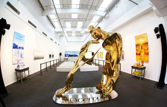 欧舒丹“铂·青春永恒”艺术展