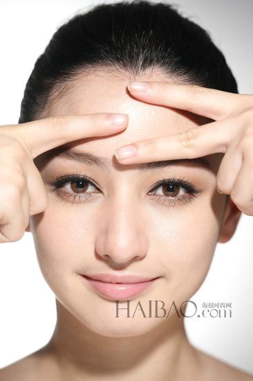 按摩抬头纹