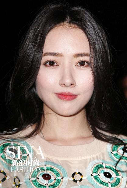 郭碧婷 出席2015秋冬时装周DKNY秀场——妆容特写