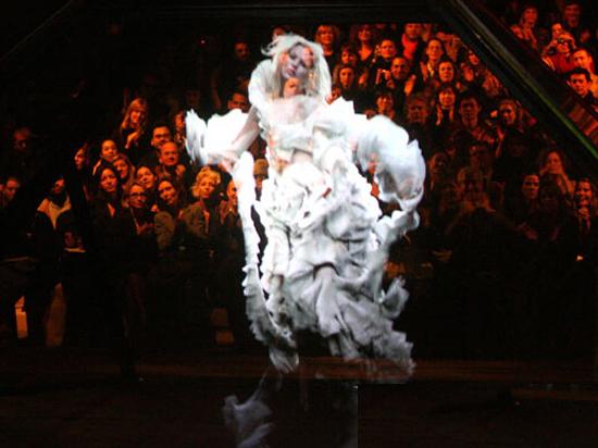 2006 Alexander McQueen 秋季成衣秀场