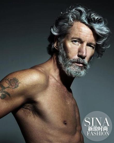 Aiden Shaw大叔硬照