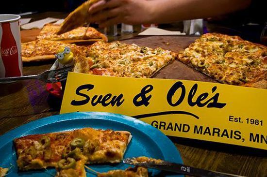 大马雷当地美食——Sven and Ole's pizza