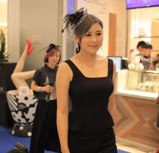 美女主持人星星—紫荆女企业家协会副会长