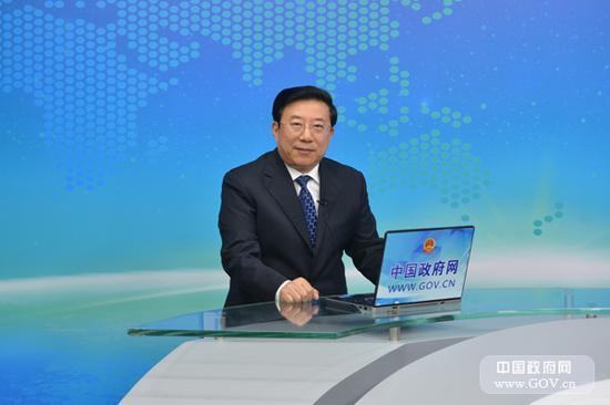 图为国家信访局副局长张恩玺