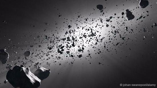 消失在太阳系内部的小行星(Johan Swanepoel/Alamy)