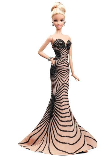 身穿Zuhair Murad的Barbie