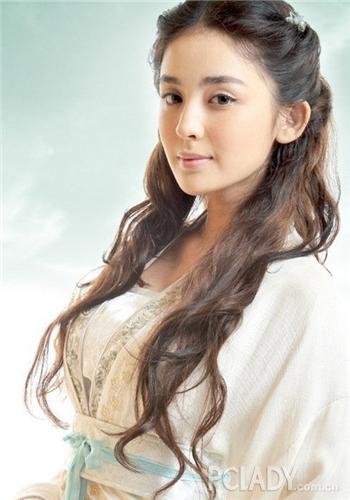 90后美女娜扎